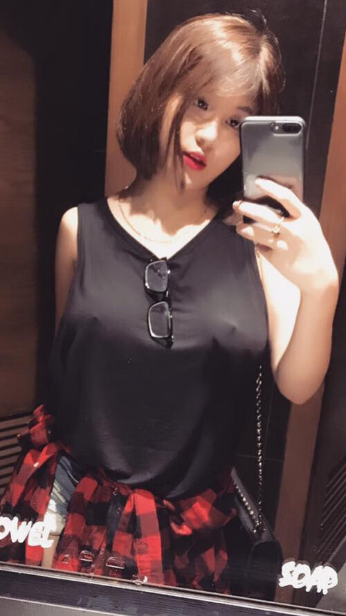 爱游戏官方-国际山地滑雪挑战赛，感受雪域世界的魅力，滑雪登山挑战赛